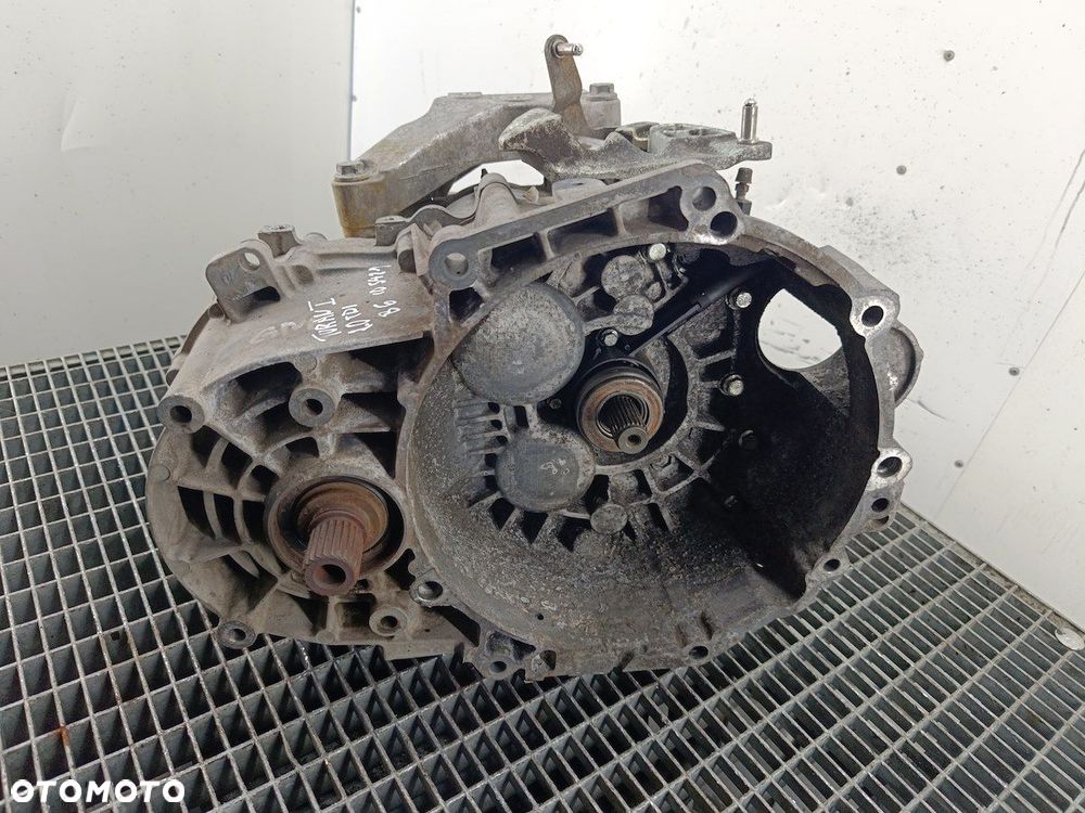 SKRZYNIA BIEGÓW MANUALNA 6 VW TOURAN I GNE 2.0 TDI 136KM - 1