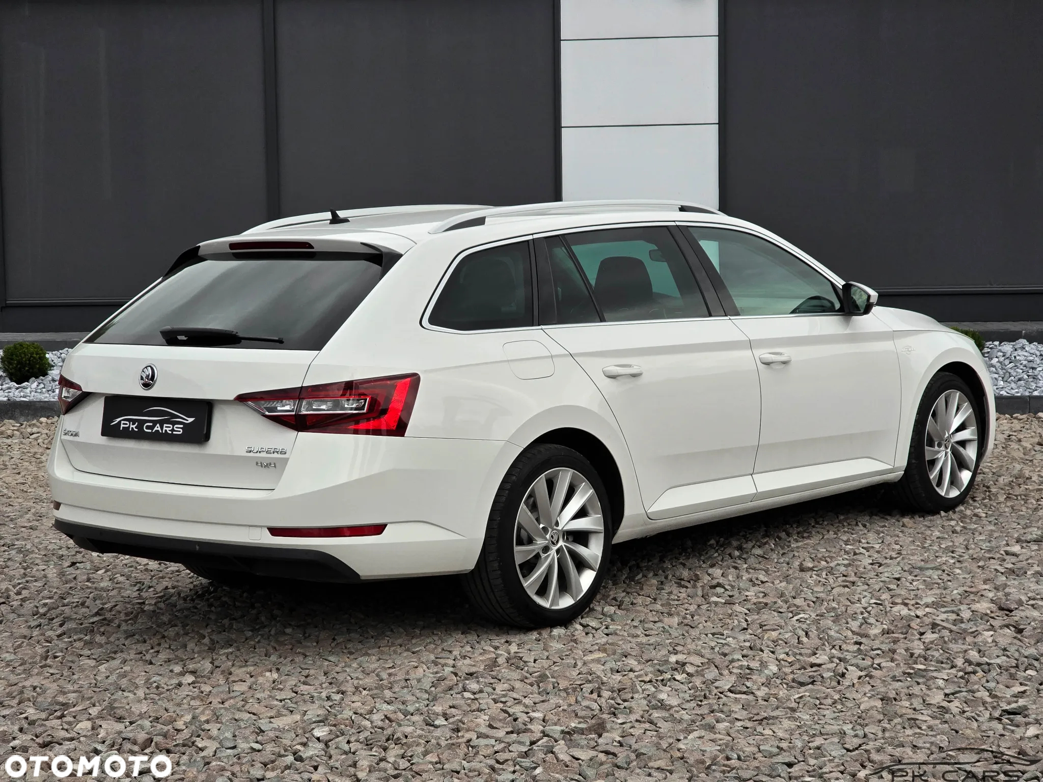 Skoda Superb Combi 2.0 TDI 4x4 DSG L&K - 17