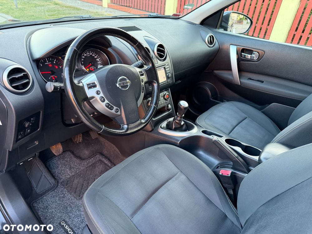 Nissan Qashqai 1.5 dCi TEKNA - 28