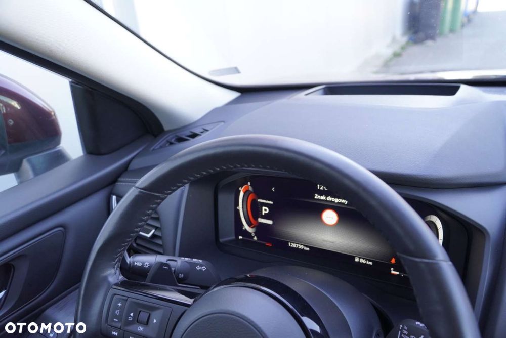 Nissan Qashqai 1.3 DIG-T MHEV Xtronic Tekna - 26