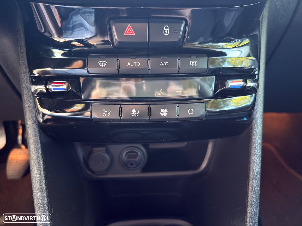 Peugeot 2008 1.2 PureTech Allure - 18