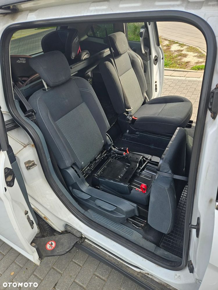 Ford Grand C-Max 2012 photo 5