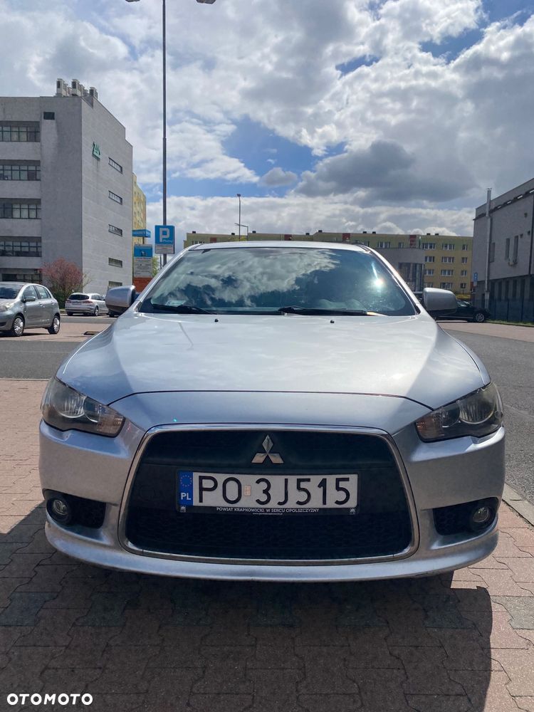 Mitsubishi Lancer 1.8 Inform - 1