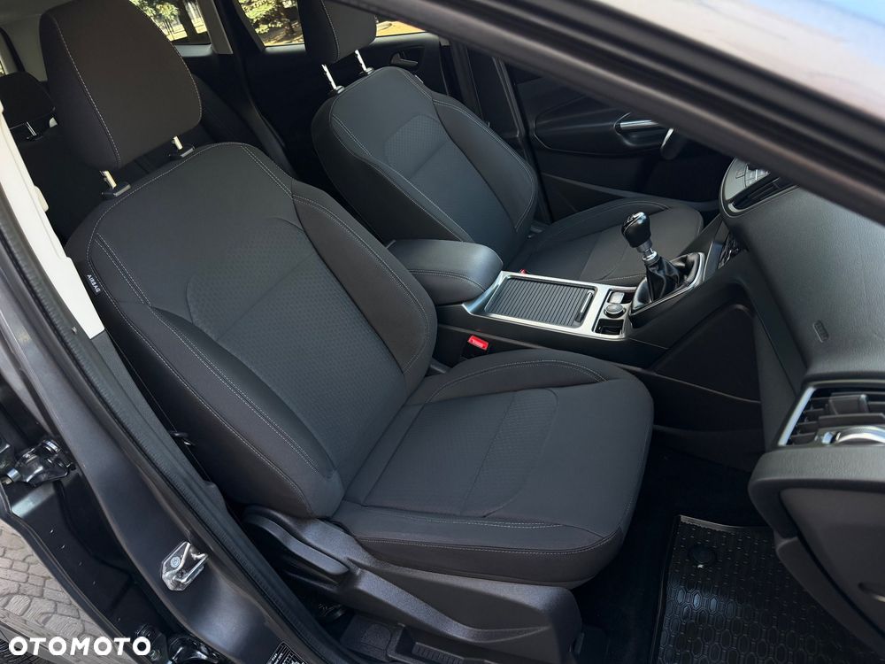 Ford Kuga 1.5 EcoBoost 2x4 Titanium - 22
