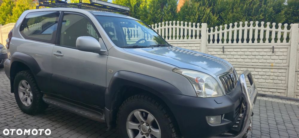 Toyota Land Cruiser - 4
