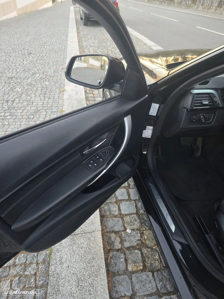 BMW 320 d Aut. Sport Line - 9