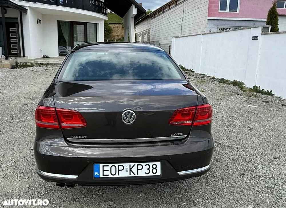 Volkswagen Passat 2.0 TDI DSG (BlueMotion Technology) Highline - 20