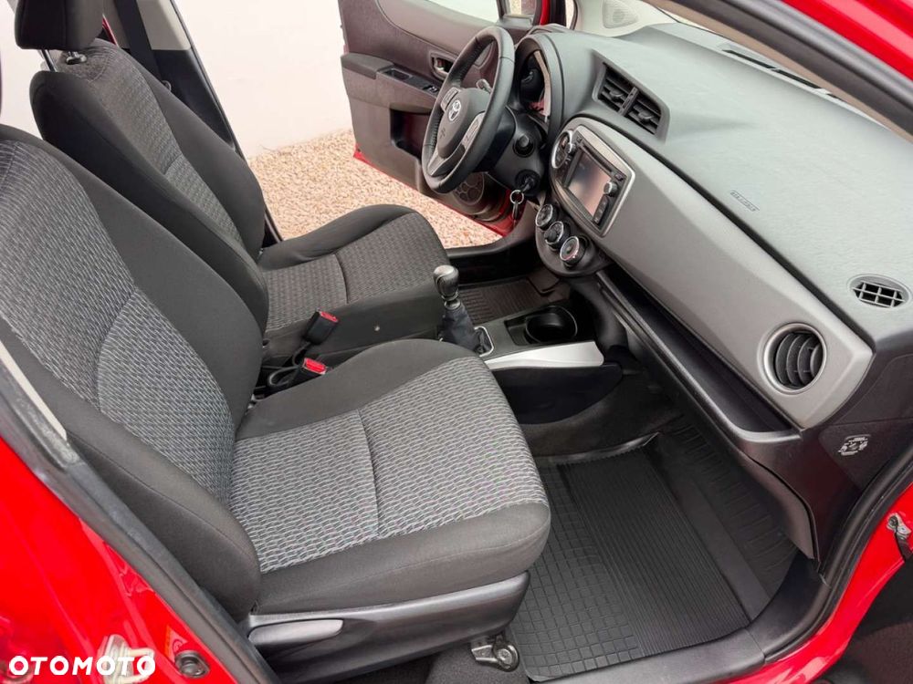 Toyota Yaris - 25