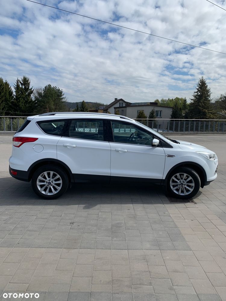 Ford Kuga 2.0 TDCi 2x4 Titanium - 13