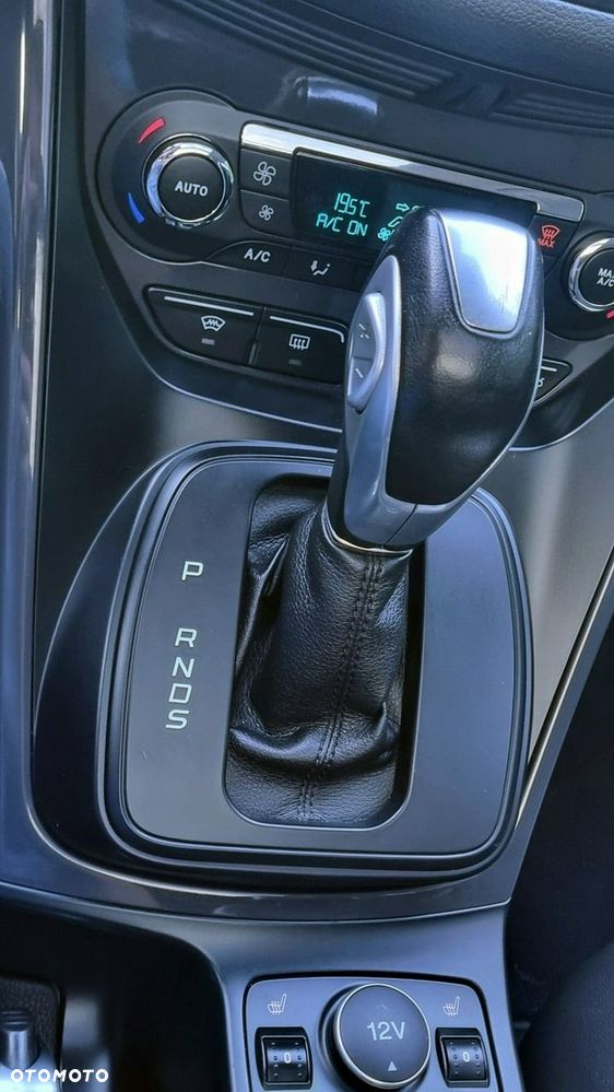 Ford Kuga - 17