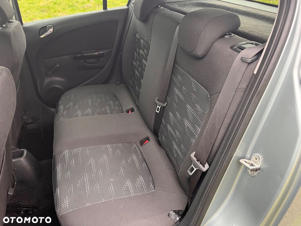 Opel Corsa 1.4 16V Satellite - 14