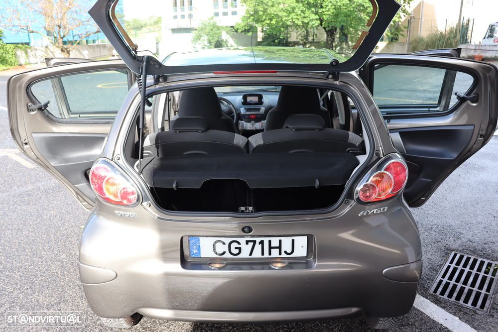 Toyota Aygo Connect - 34