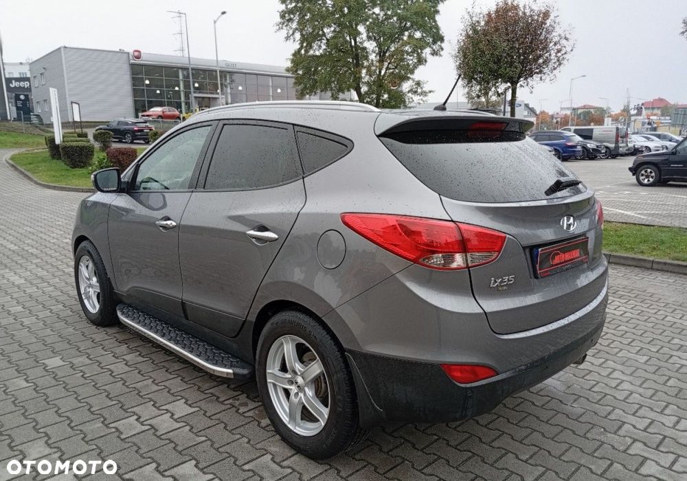 Hyundai ix35 - 11