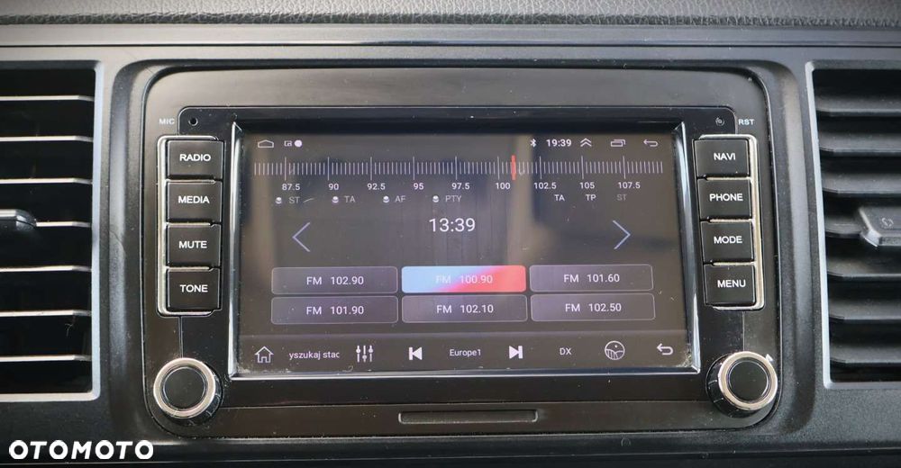 Volkswagen Caravelle - 30