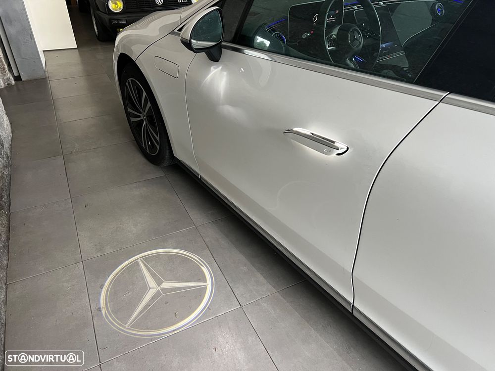 Mercedes-Benz EQE 300 Electric Art - 12