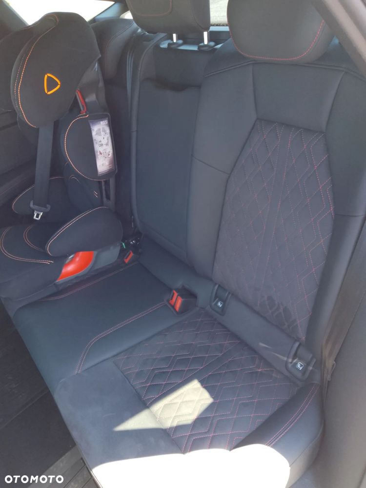 Audi Q4 e-tron 35 52kWh S Line - 11