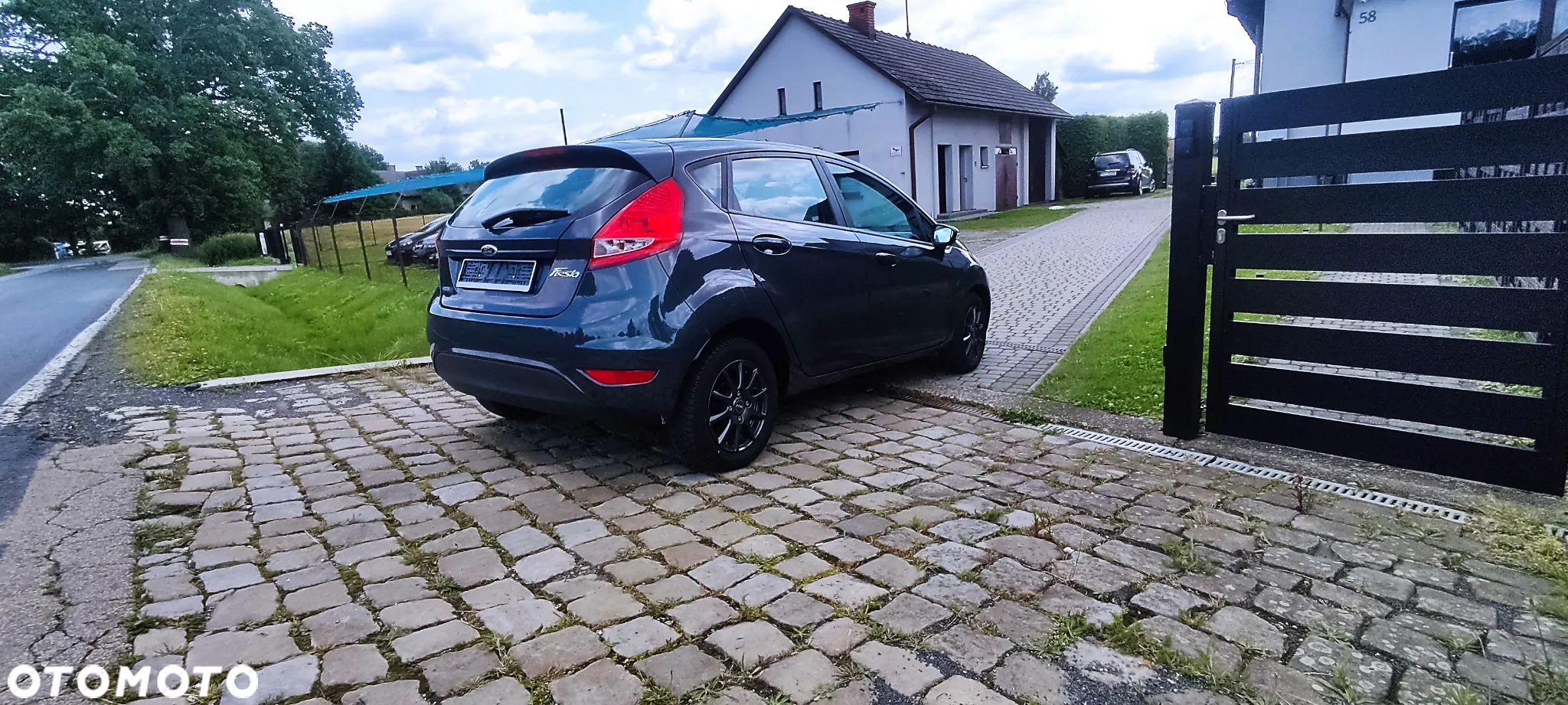 Ford Fiesta 1.25 Ambiente EU5 - 6
