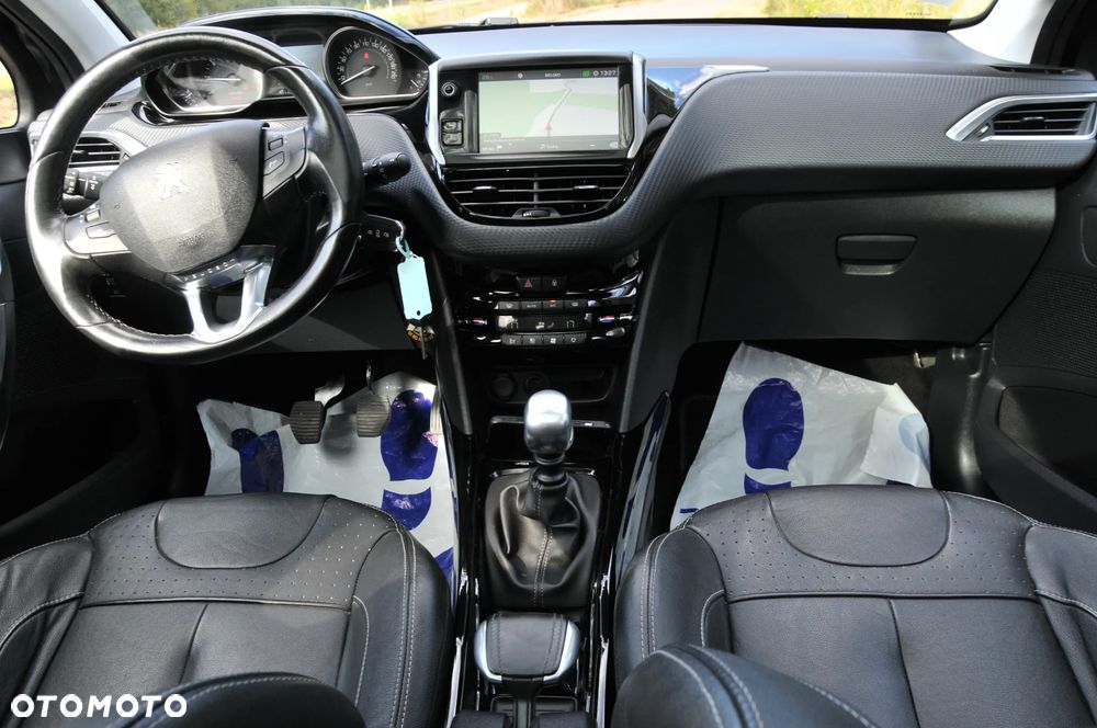 Peugeot 2008 PureTech 130 Stop&Start Allure - 17