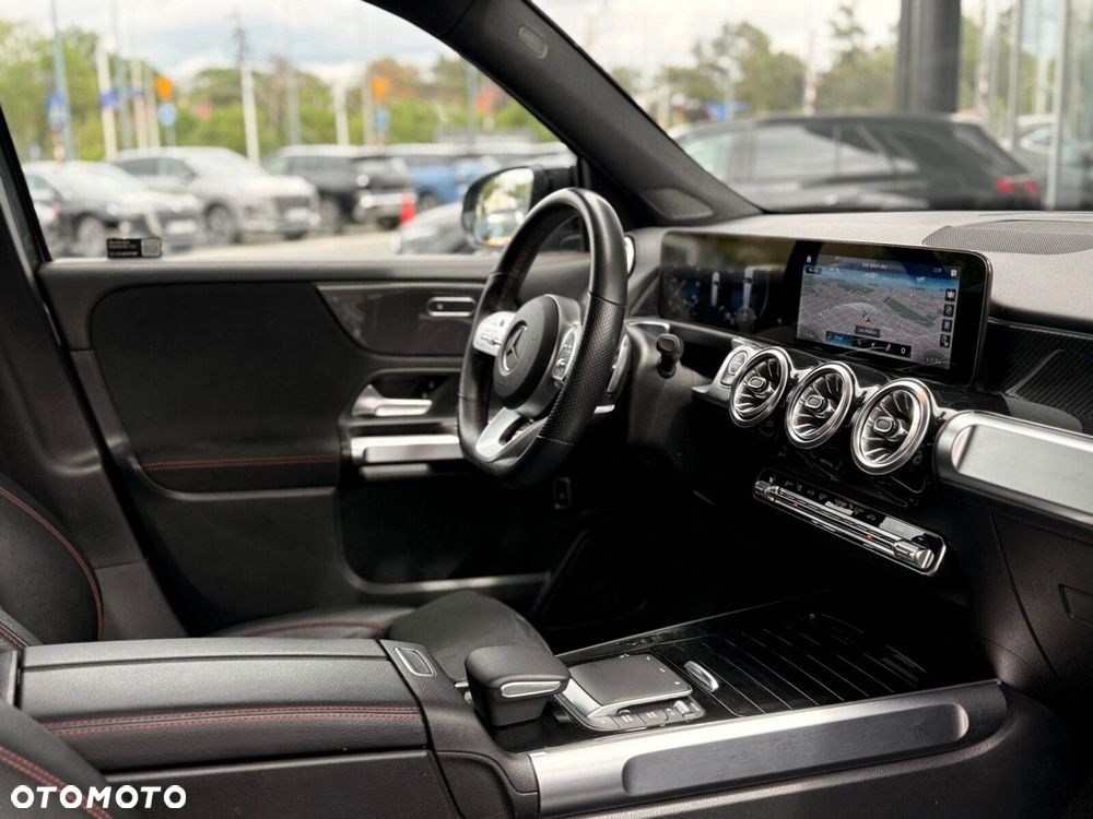 Mercedes-Benz GLB 220 d 4-Matic AMG Line 8G-DCT - 24
