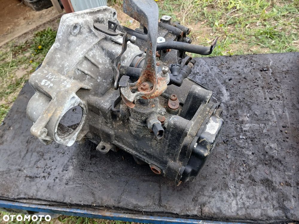Volkswagen golf passat bora beetle 2,0 benzyna  skrzynia biegów EBP - 7