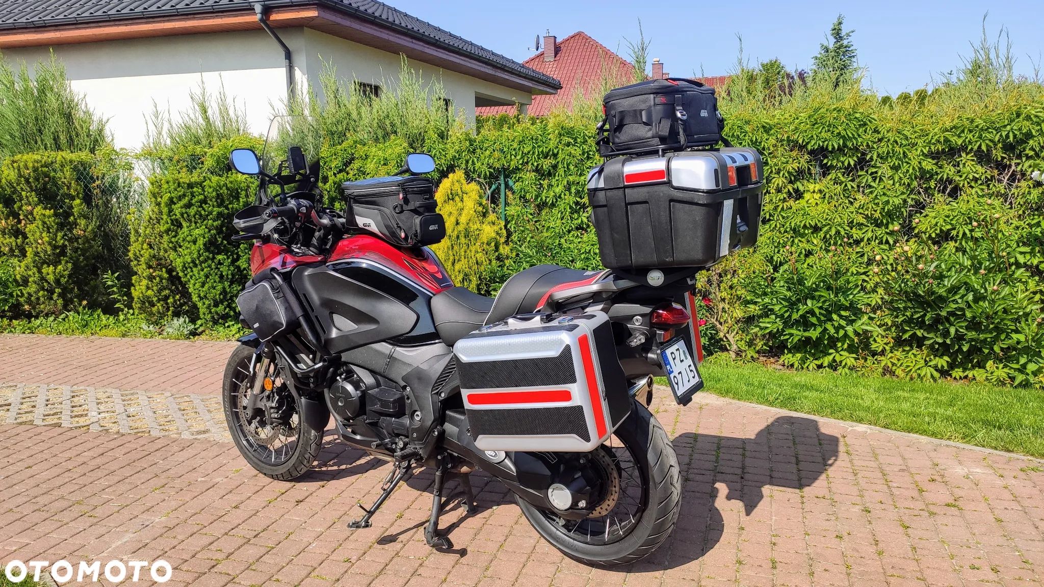 Honda VFR - 1
