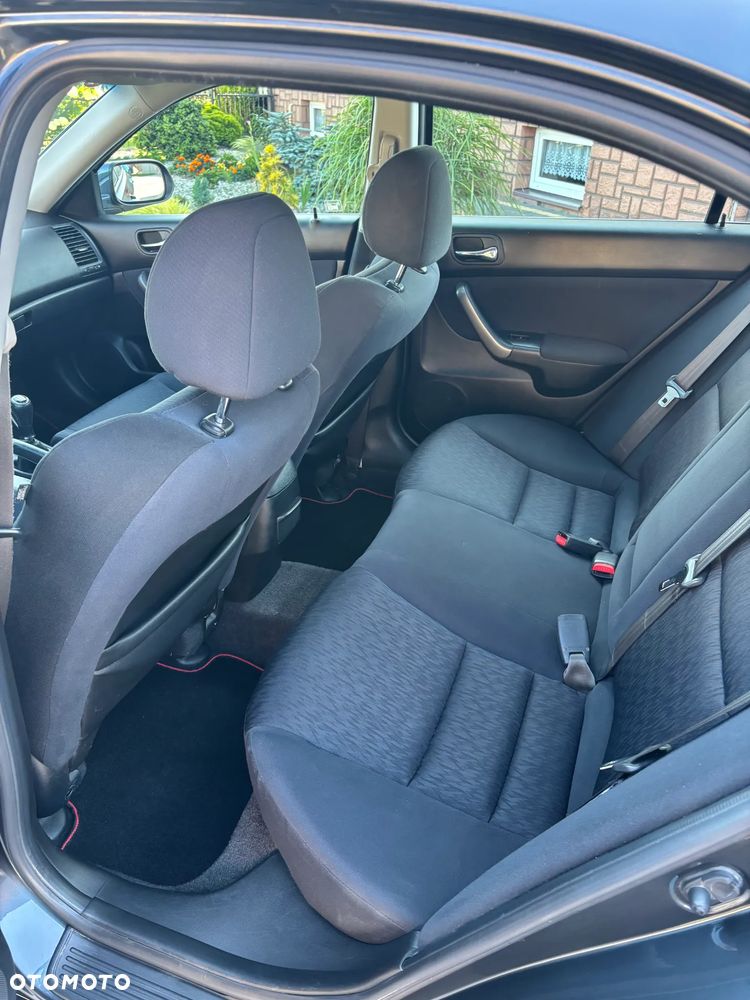 Honda Accord 2.0 Comfort - 13