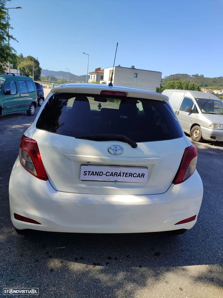 Toyota Yaris 1.4 D-4D Sport+P.Techno +Navi - 12