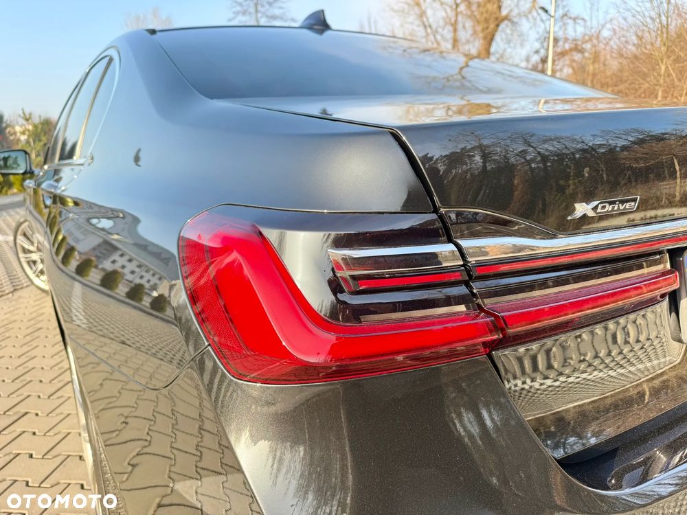 BMW Seria 7 750d xDrive - 13