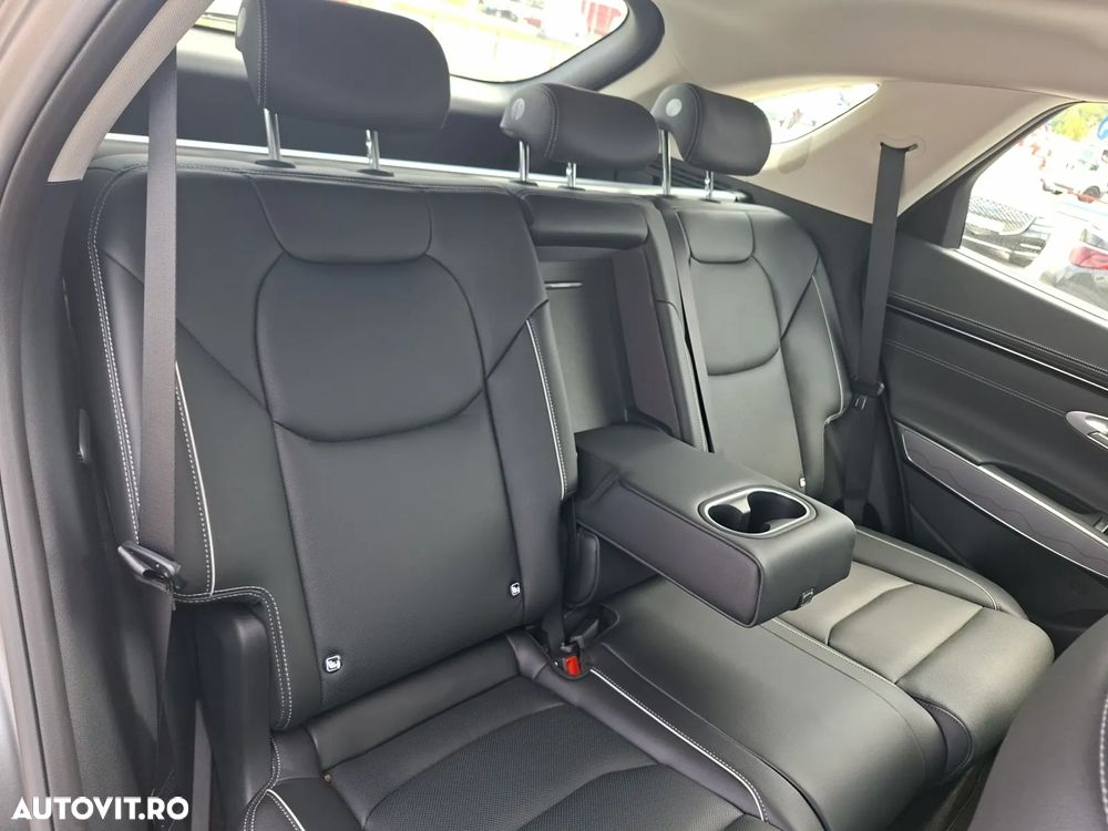 Genesis GV70 2.5T AWD AT8 Luxury Line - 15