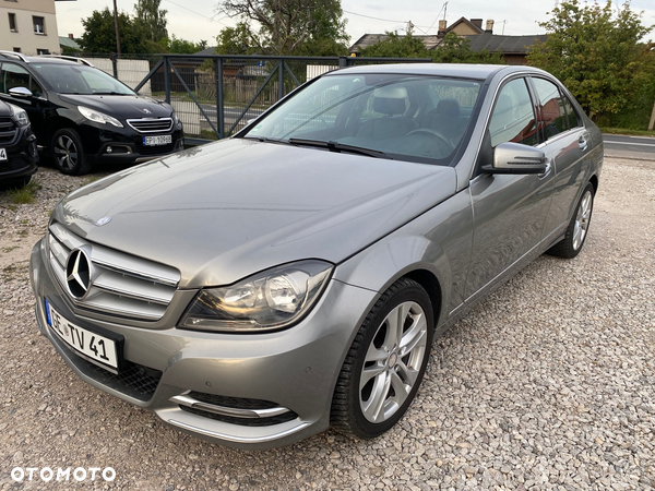 Mercedes-Benz Klasa C 180 (BlueEFFICIENCY) Avantgarde