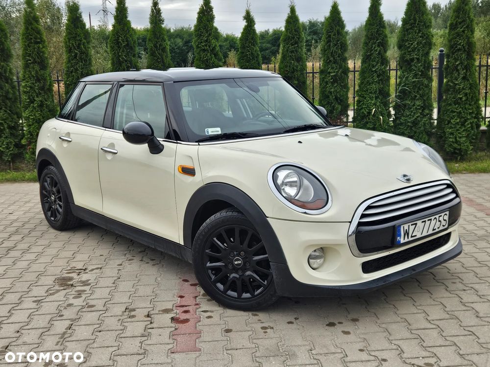 MINI Cooper Standard - 2