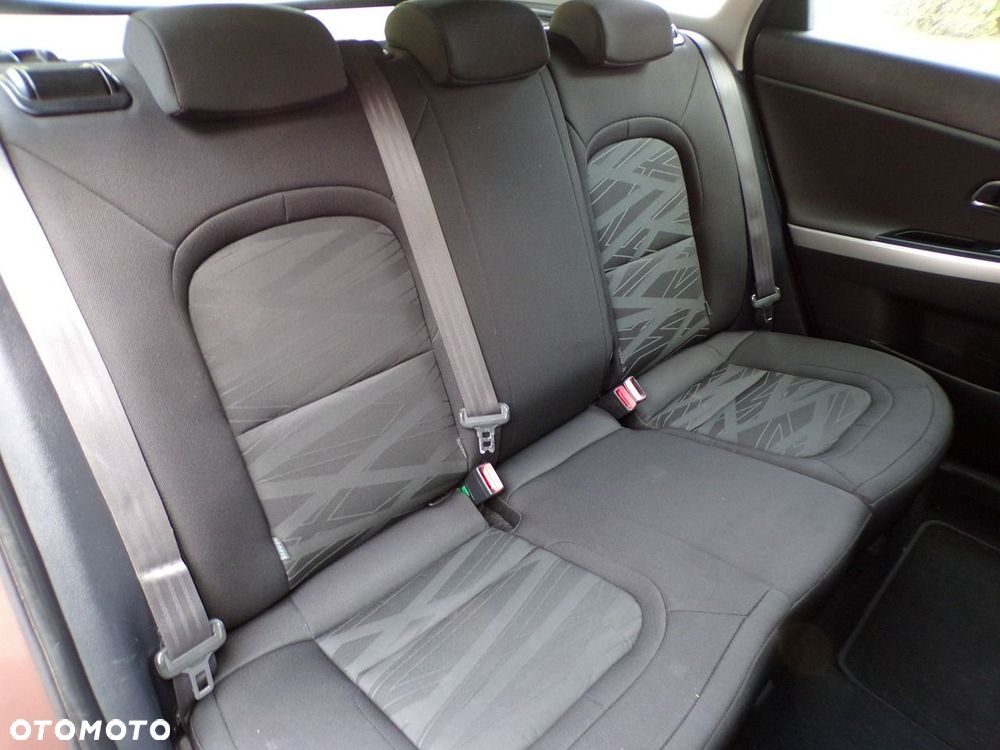 Kia Ceed - 29