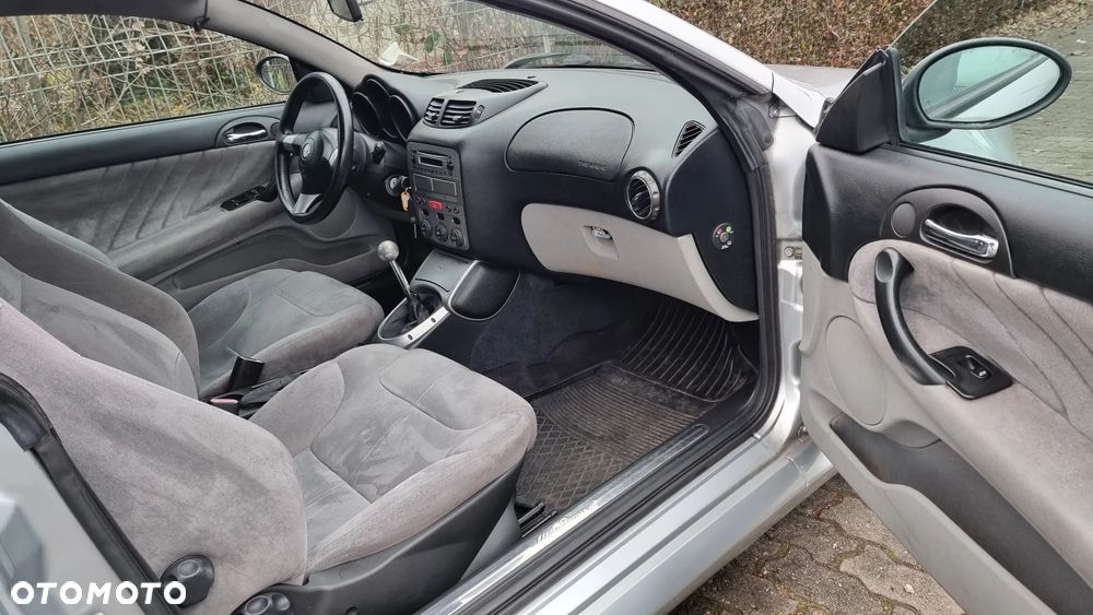 Alfa Romeo GT 2.0JTS Progression - 7