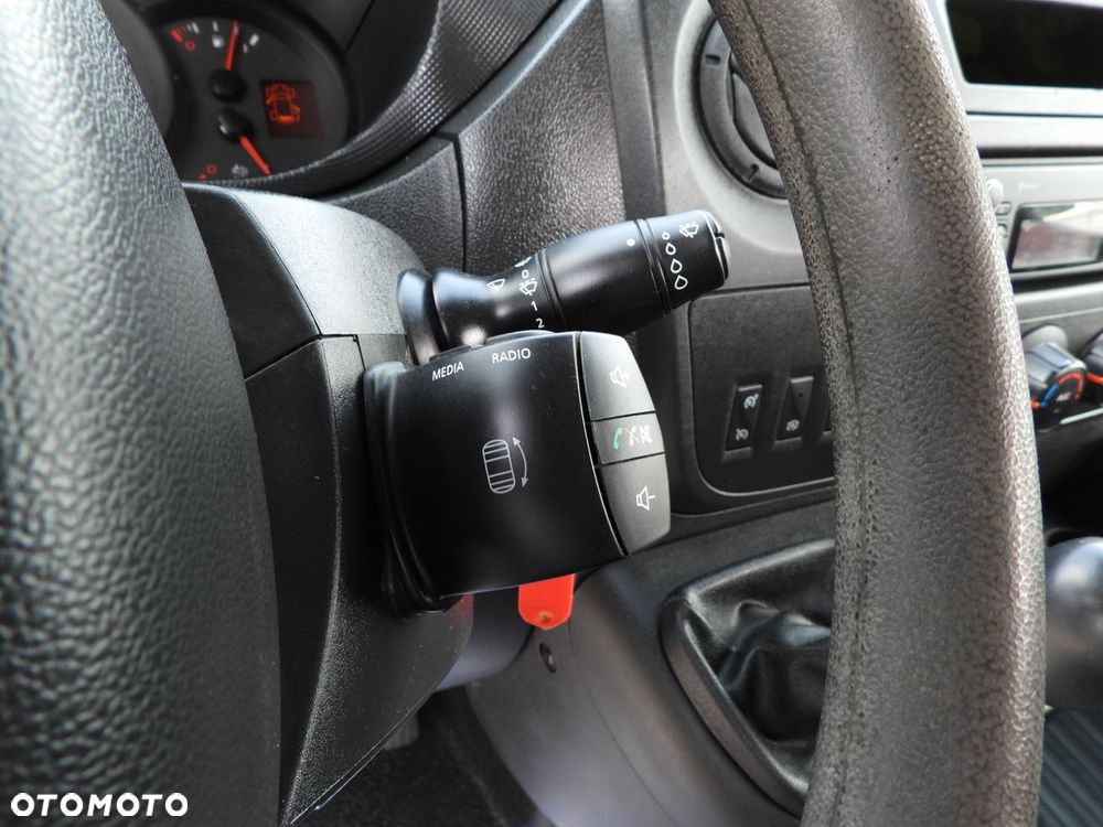 Renault MASTER FURGON BRYGADÓWKA 7 MIEJSC TEMPOMAT BLIŹNIACZE KOŁA KLIMATYZACJA  145KM - 27