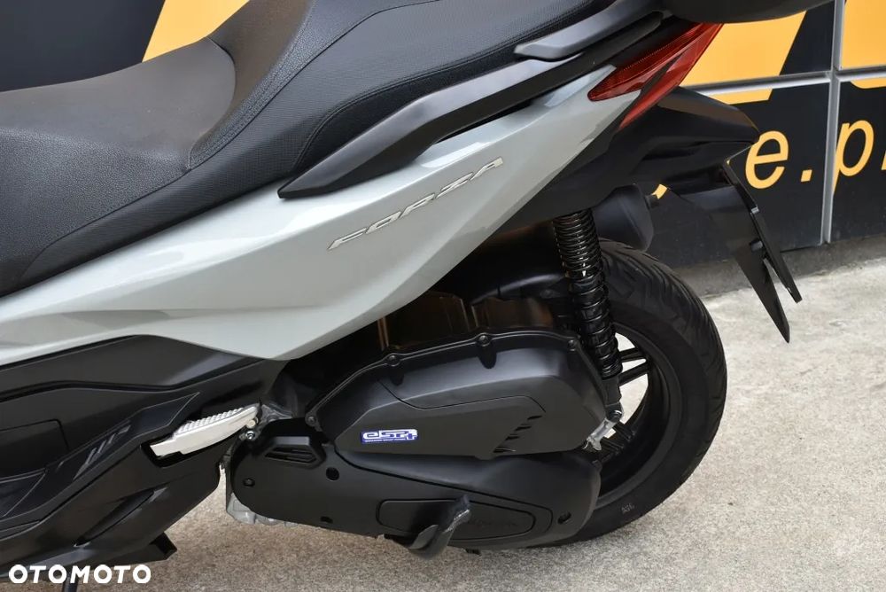 Honda NSS - 11