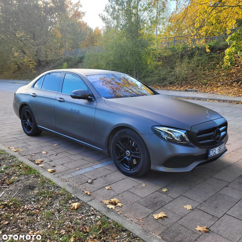 Mercedes-Benz Klasa E 220 d 4-Matic Business Edition 9G-TRONIC - 7