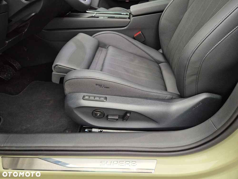 Skoda Superb 2.0 TDI SCR 4x4 L&K DSG - 18