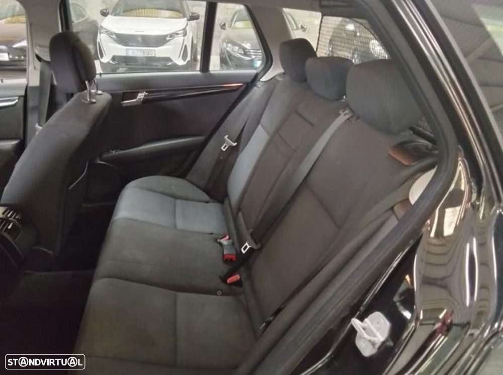 Mercedes-Benz C 200 - 3
