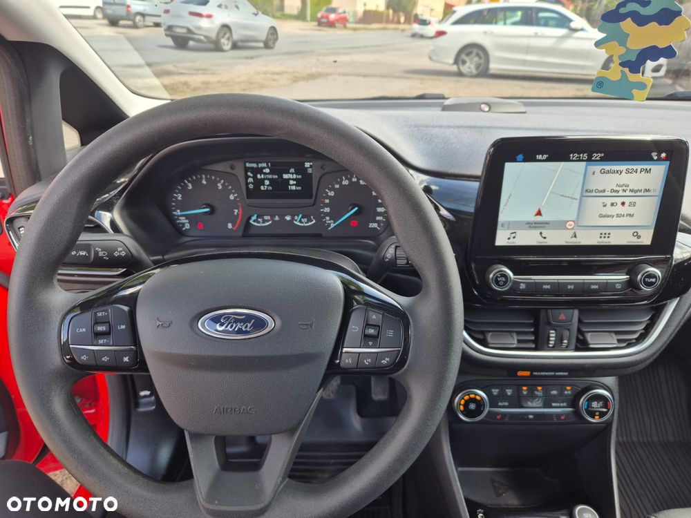 Ford Fiesta 1.1 S&S COOL&CONNECT - 11
