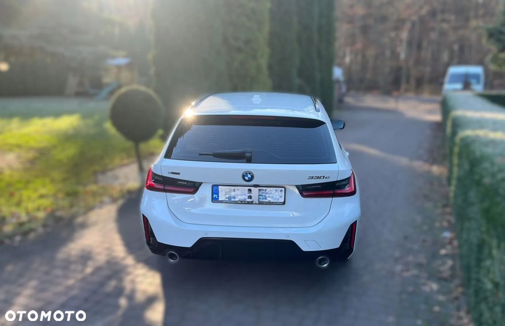 BMW Seria 3 330e xDrive M Sport - 8