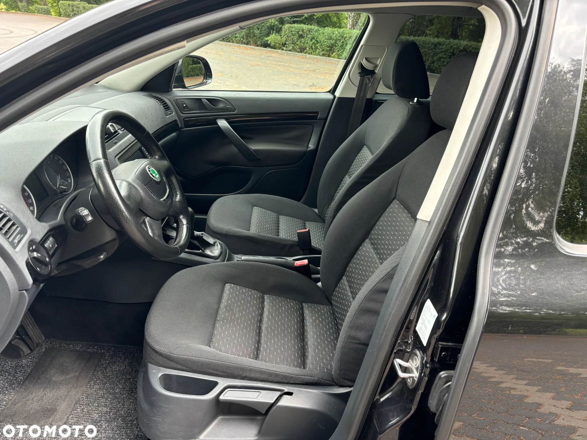 Skoda Octavia 1.6 TDI Elegance - 9