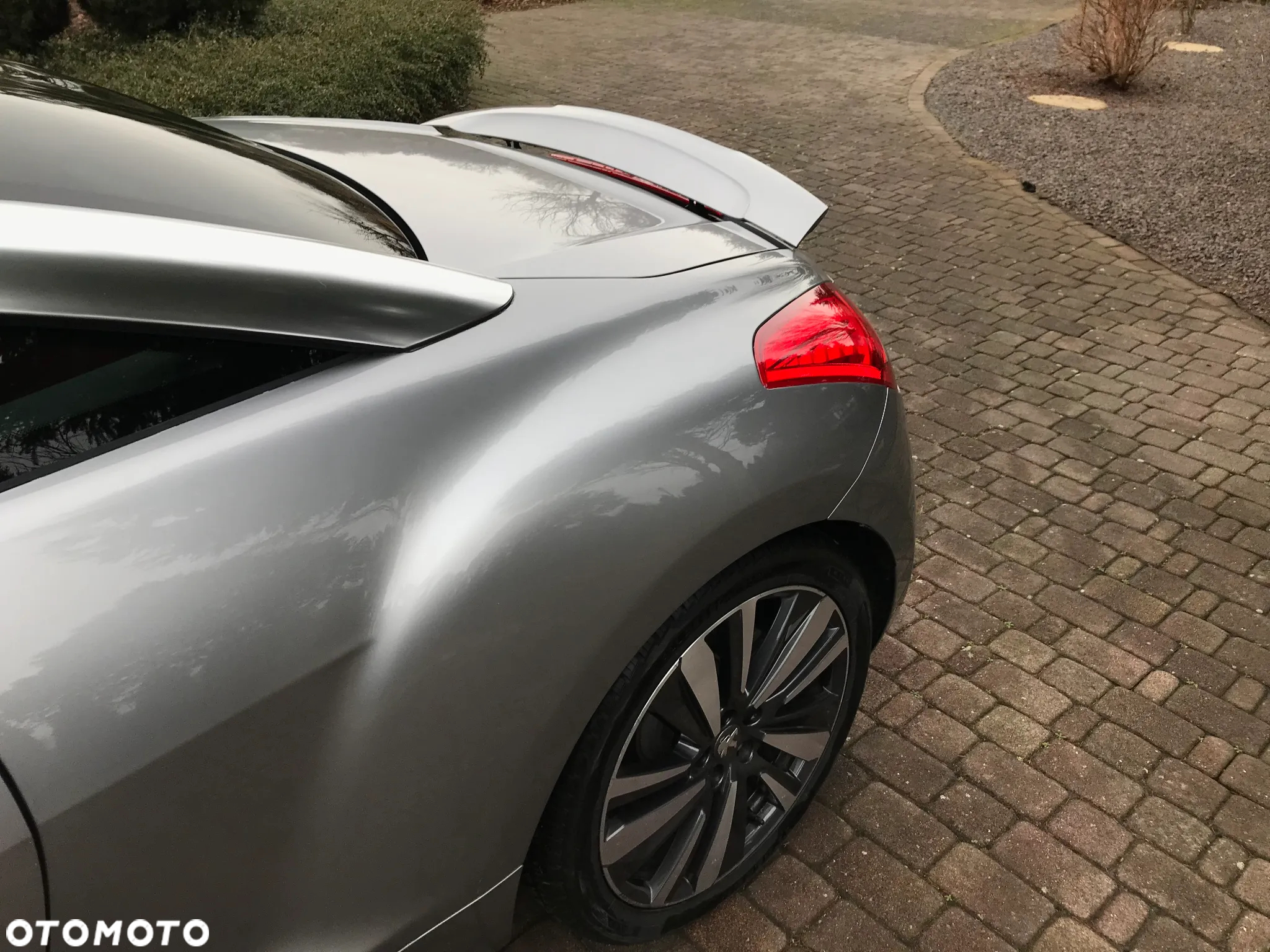 Peugeot RCZ 1.6 155 THP Automatik - 14