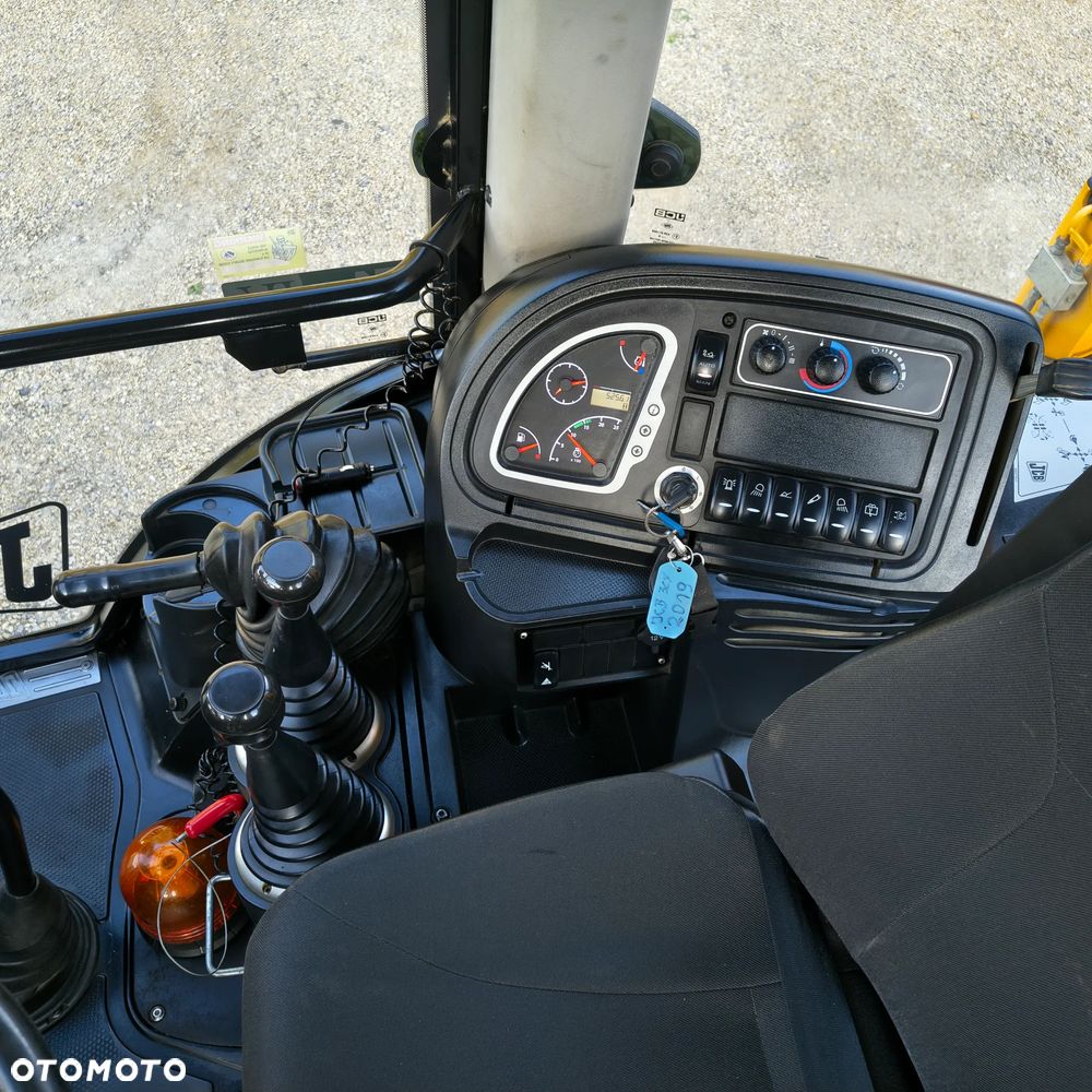JCB 3CX - 2019/2020 - Krajowa - 10