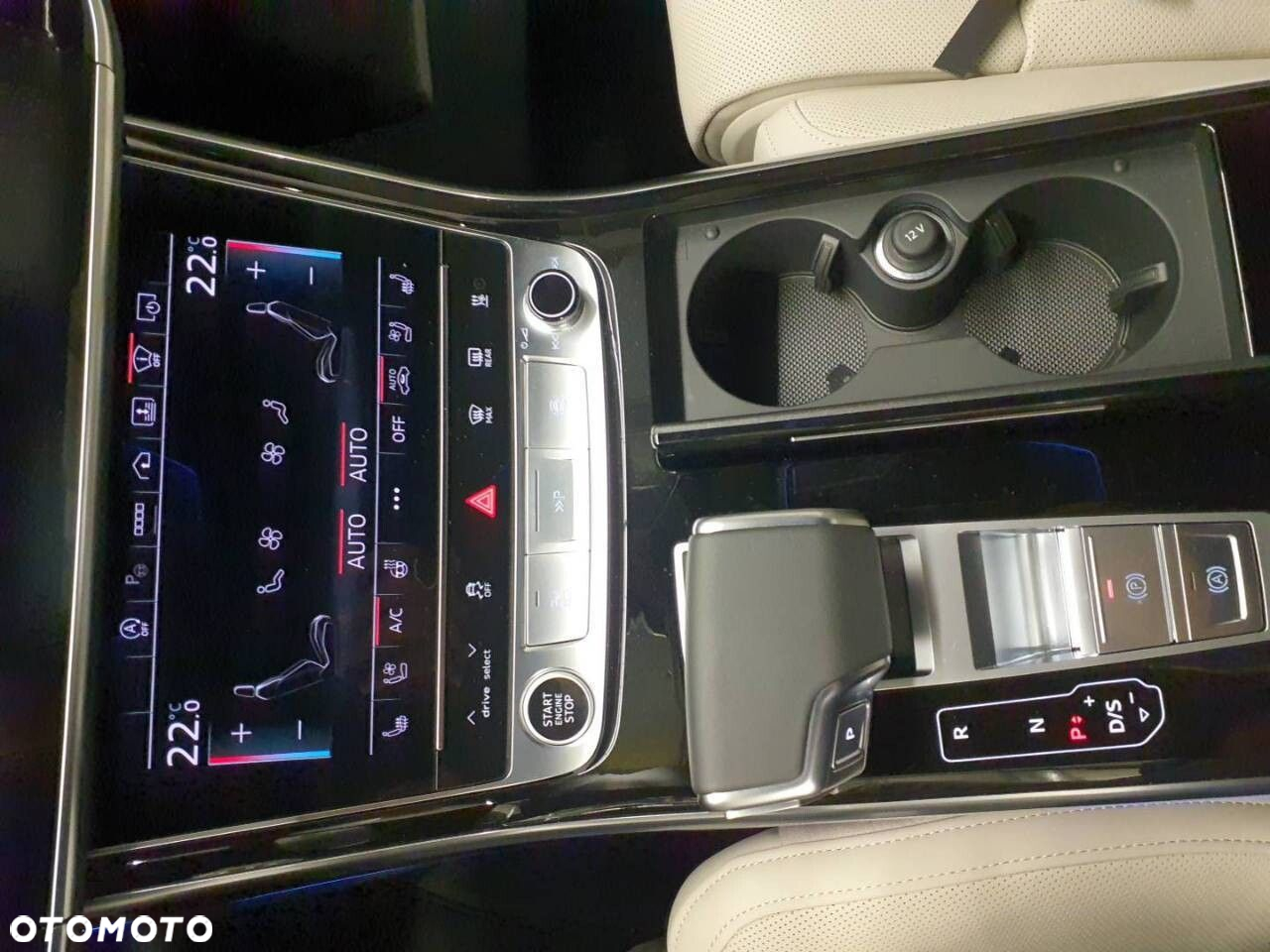 Audi A8 - 8