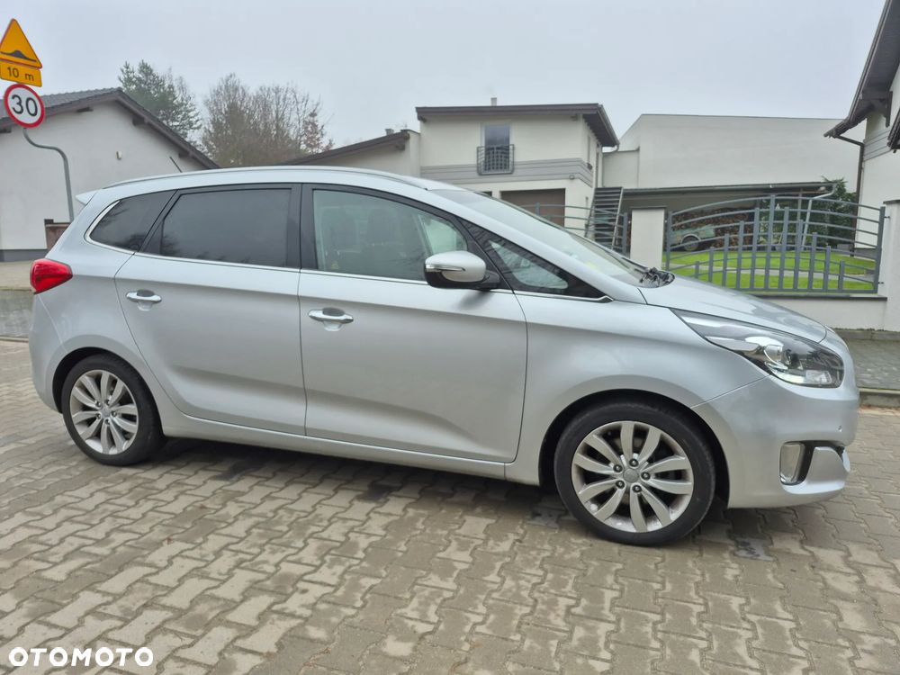 Kia Carens 1.7 CRDi 115 Dream-Team Edition - 5