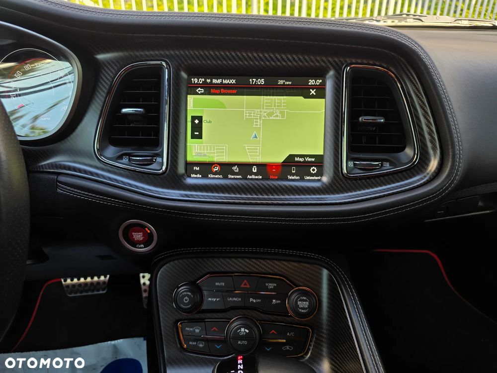 Dodge Challenger 6.2 Hellcat - 12