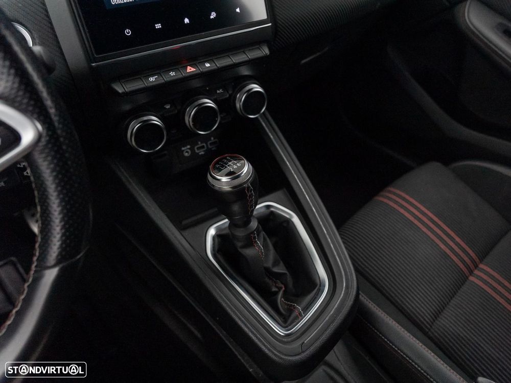 Renault Clio 1.0 TCe RS Line - 24