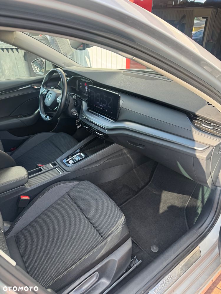 Volkswagen Golf 2.0 TDI 4Motion (BlueMotion Technology) Comfortline - 6
