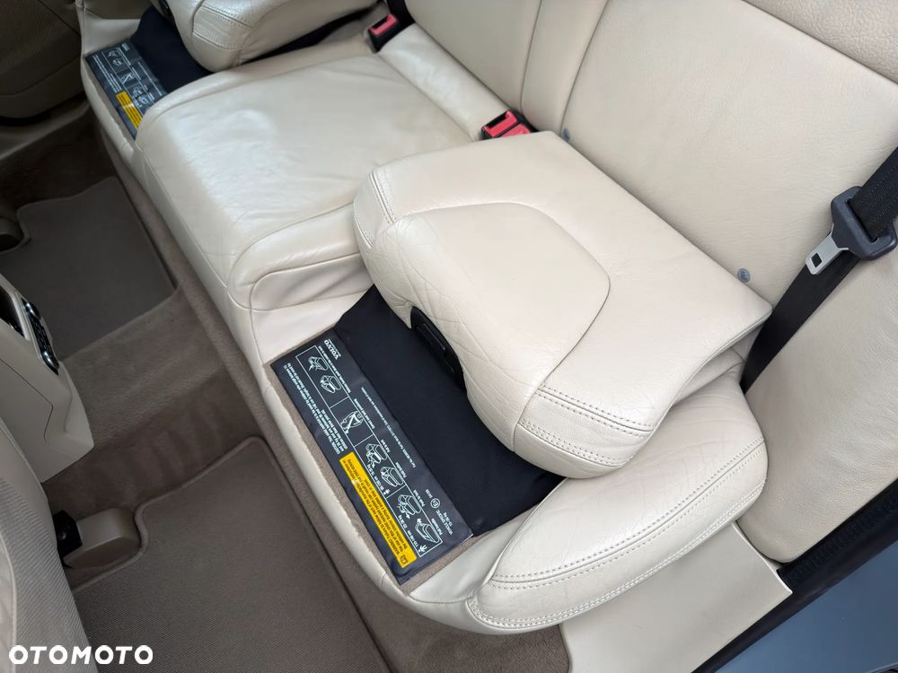 Volvo XC 60 D5 AWD Momentum - 26