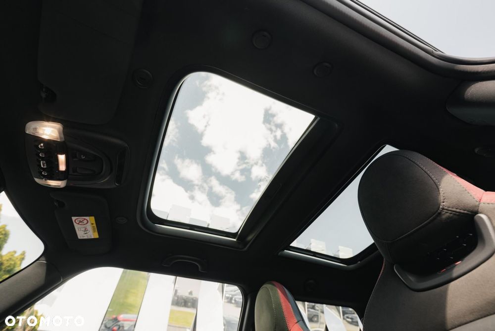 MINI John Cooper Works - 17